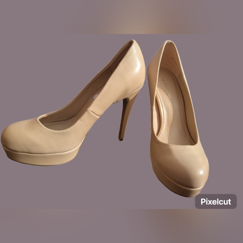 Le Chateau Nude Platform Heels